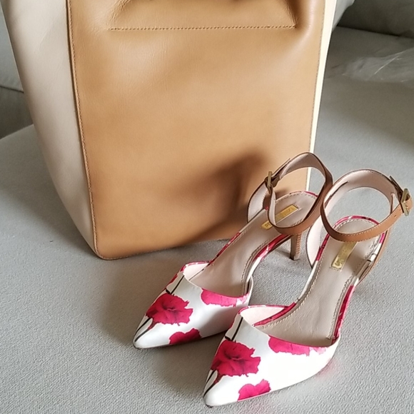 EUC Louise at Cie Lo-Esperance Ankle Strap Heels - Picture 2 of 7